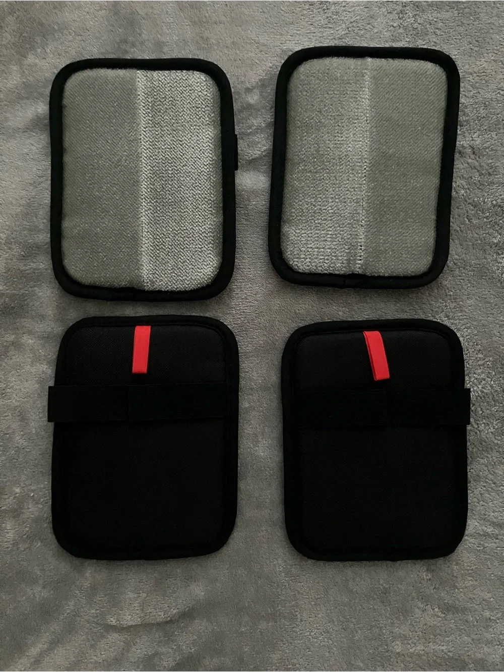 NWOT Four Pet Hair Gloves